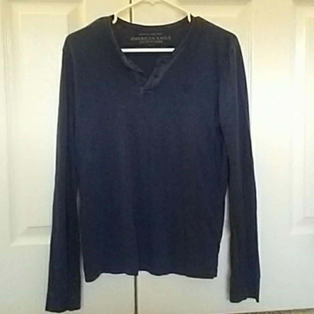 American Eagle Outfitters long sleeve t-shirt